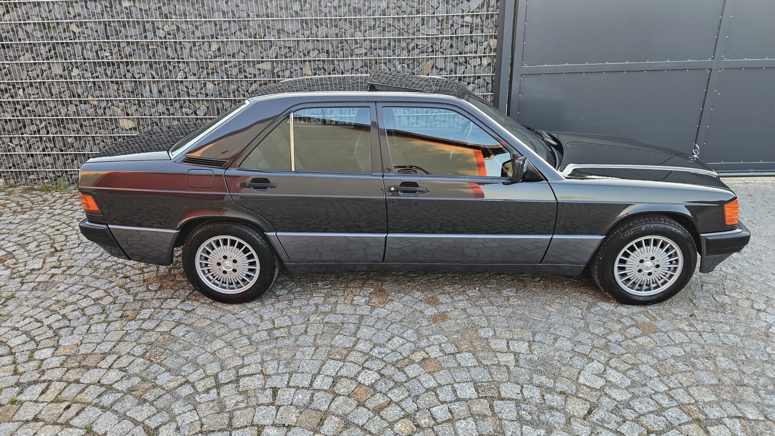 Mercedes 190E