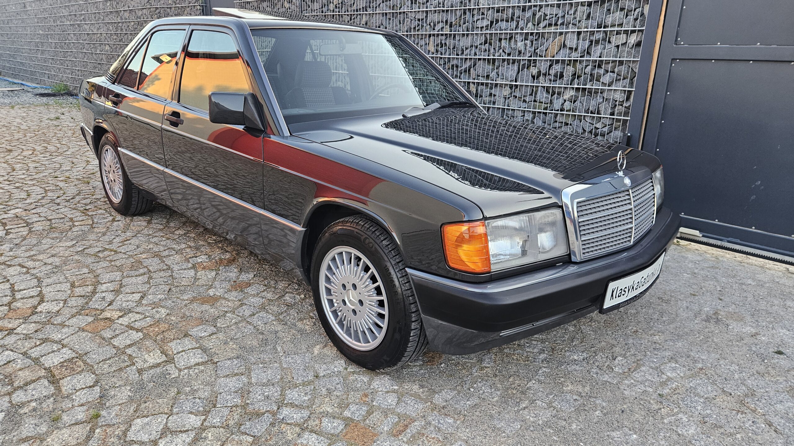 Mercedes 190E