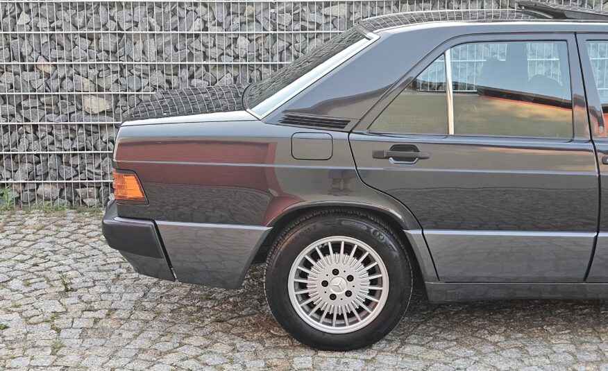 Mercedes 190E