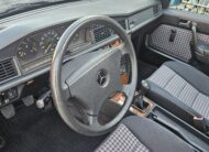 Mercedes 190E