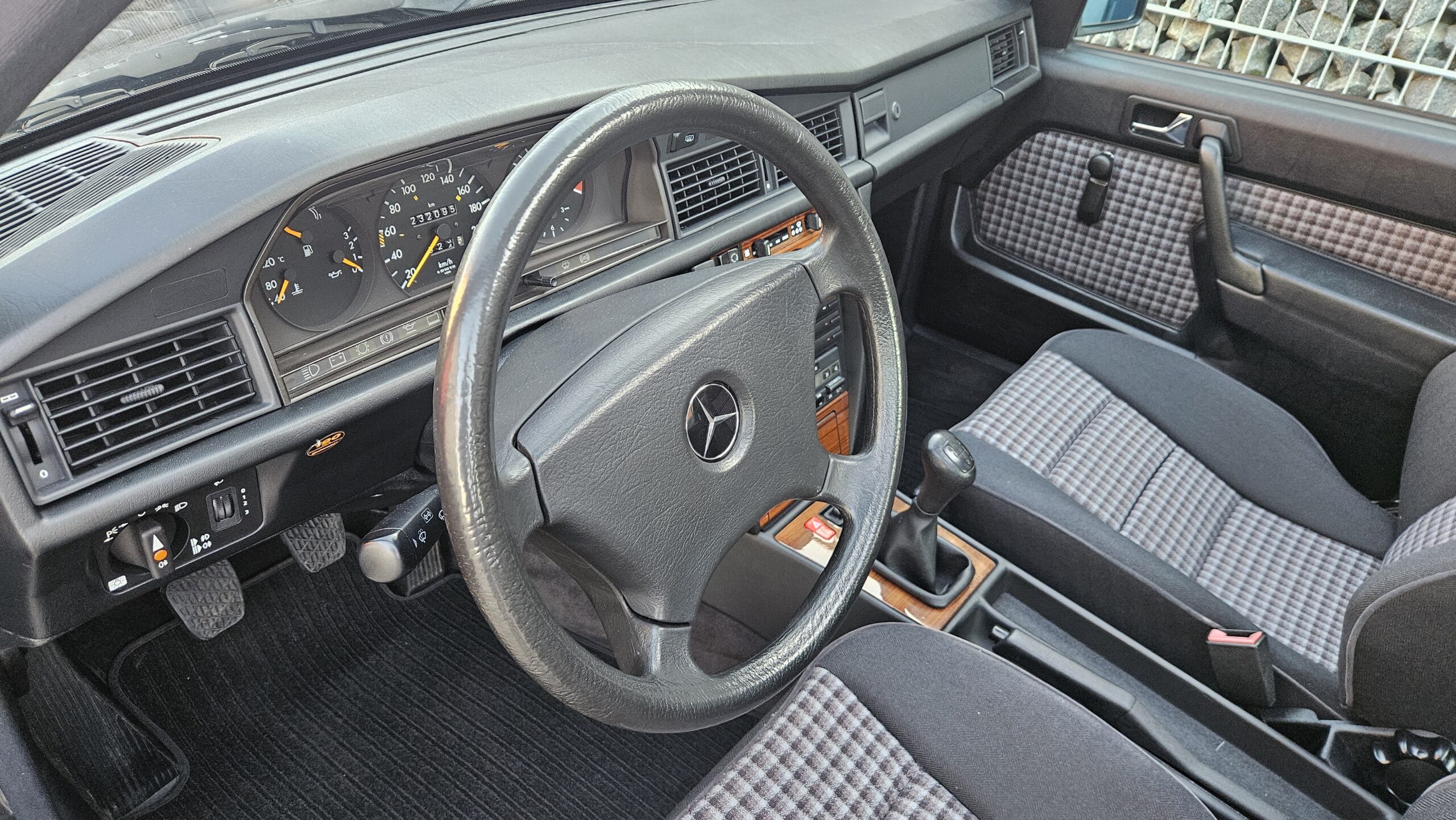 Mercedes 190E