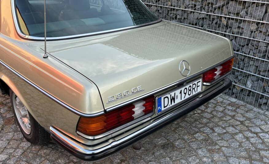 Mercedes 230CE