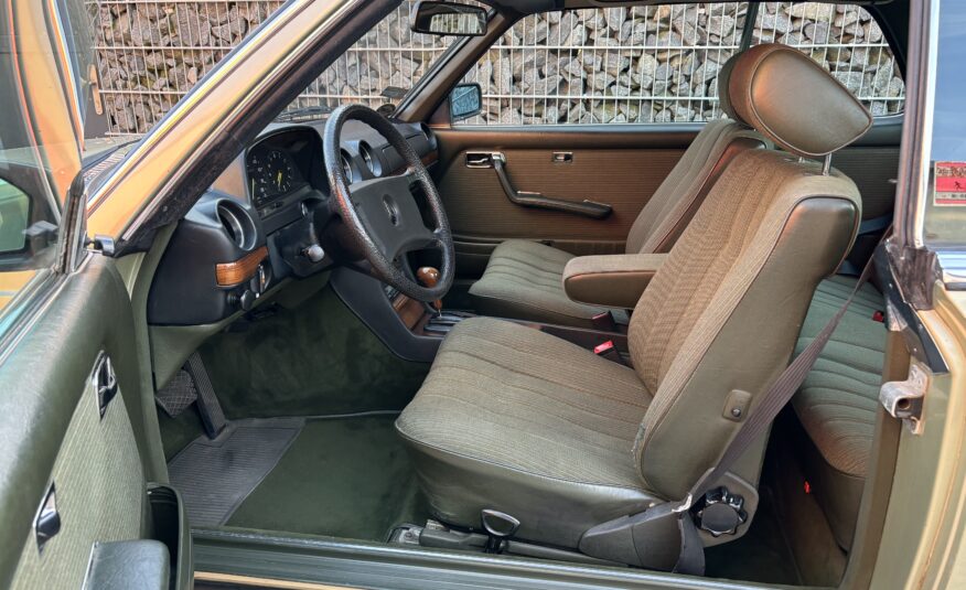 Mercedes 230CE