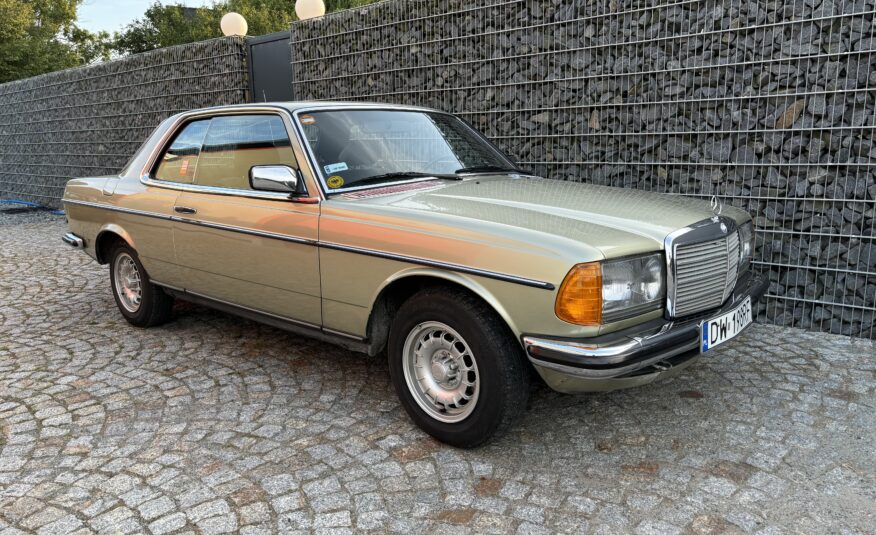 Mercedes 230CE