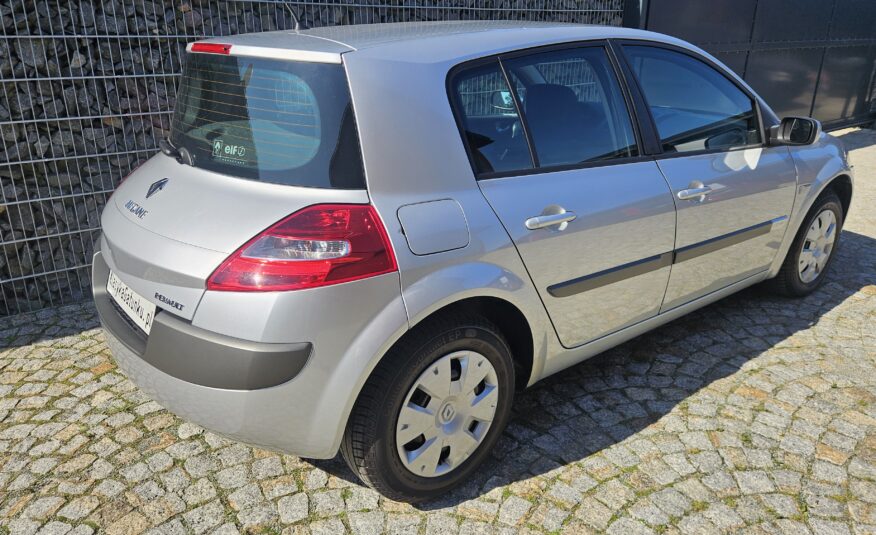 Renault Megane II 1.4 16v