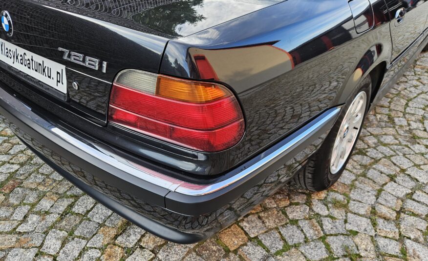 BMW 728i E38