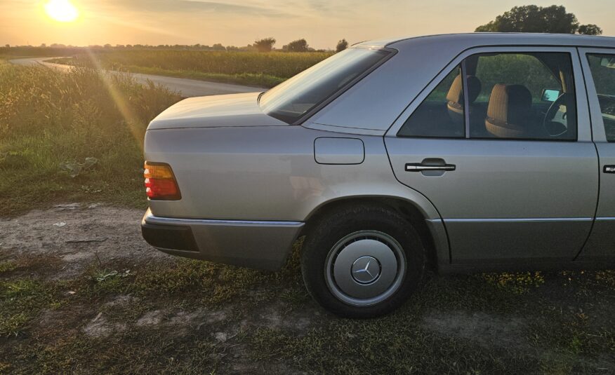 Mercedes 200D W124