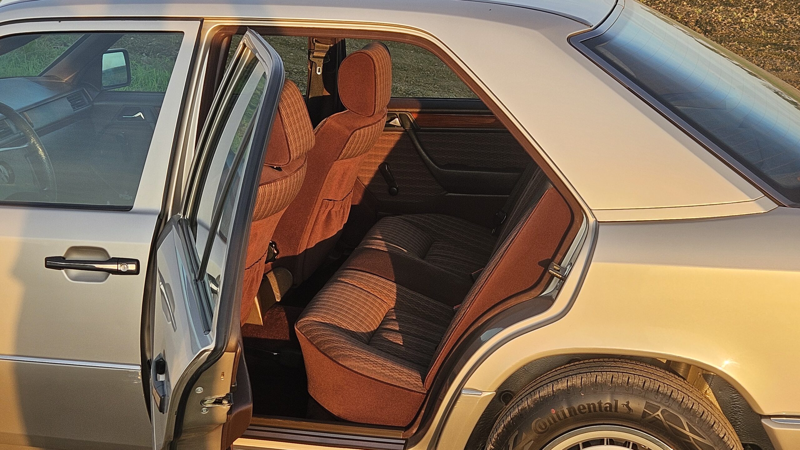 Mercedes 200D W124