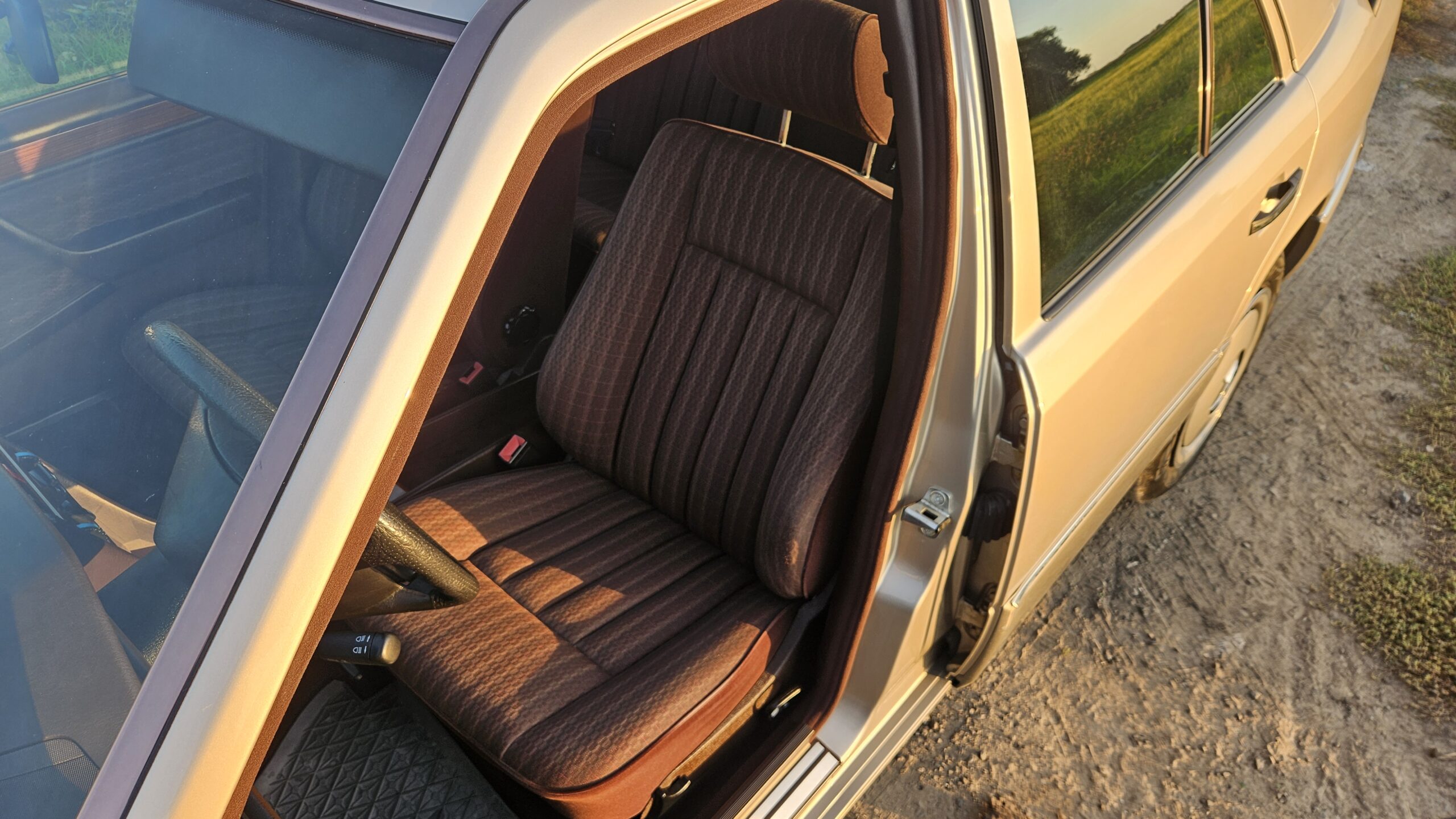 Mercedes 200D W124
