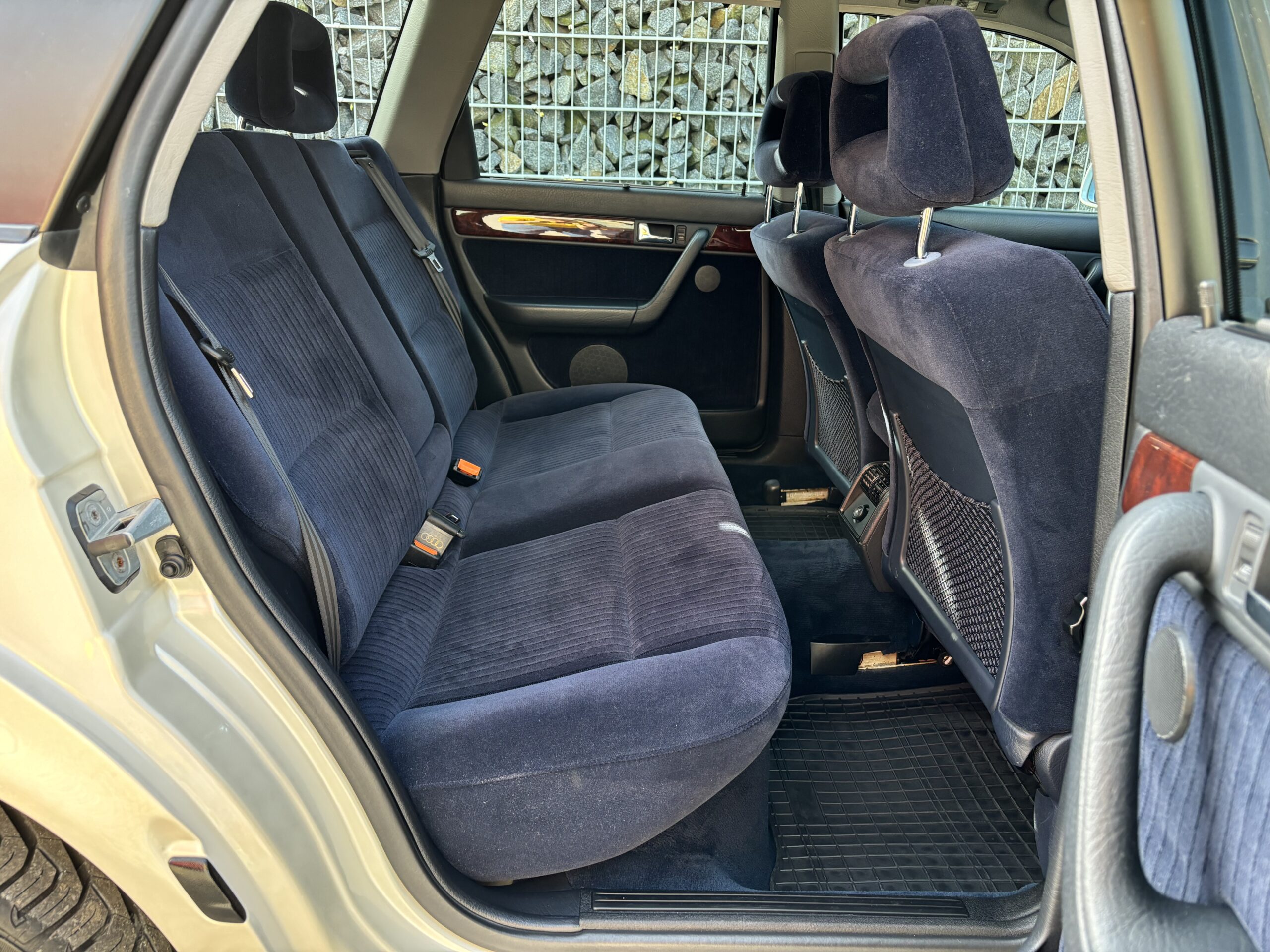 Audi 100 2.8 Avant Quattro C4