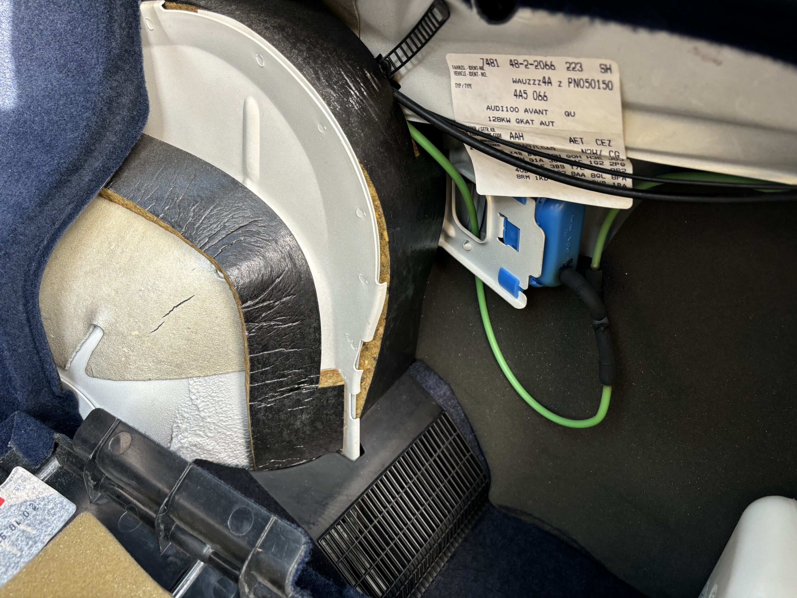 Audi 100 2.8 Avant Quattro C4