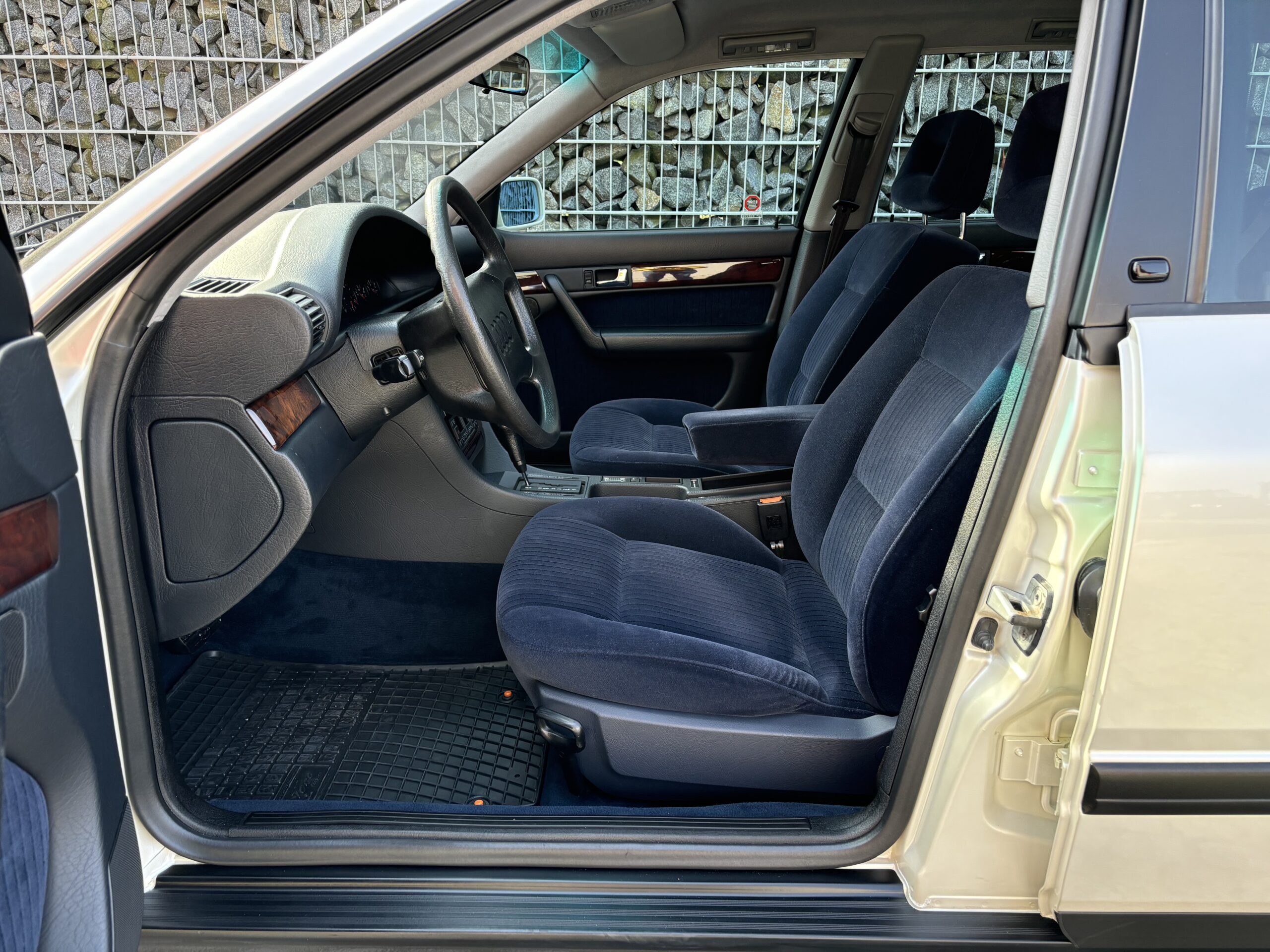 Audi 100 2.8 Avant Quattro C4