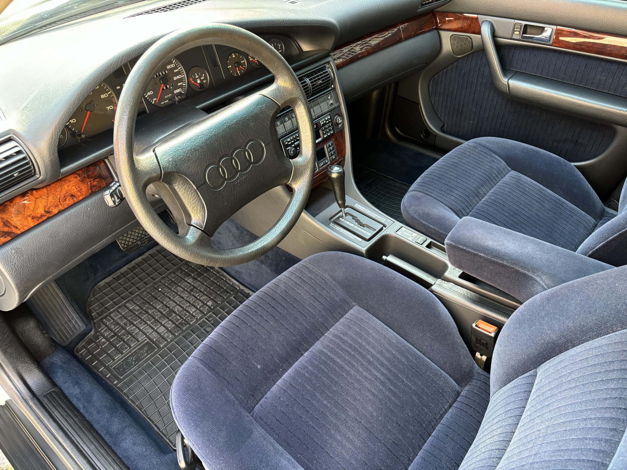 Audi 100 2.8 Avant Quattro C4