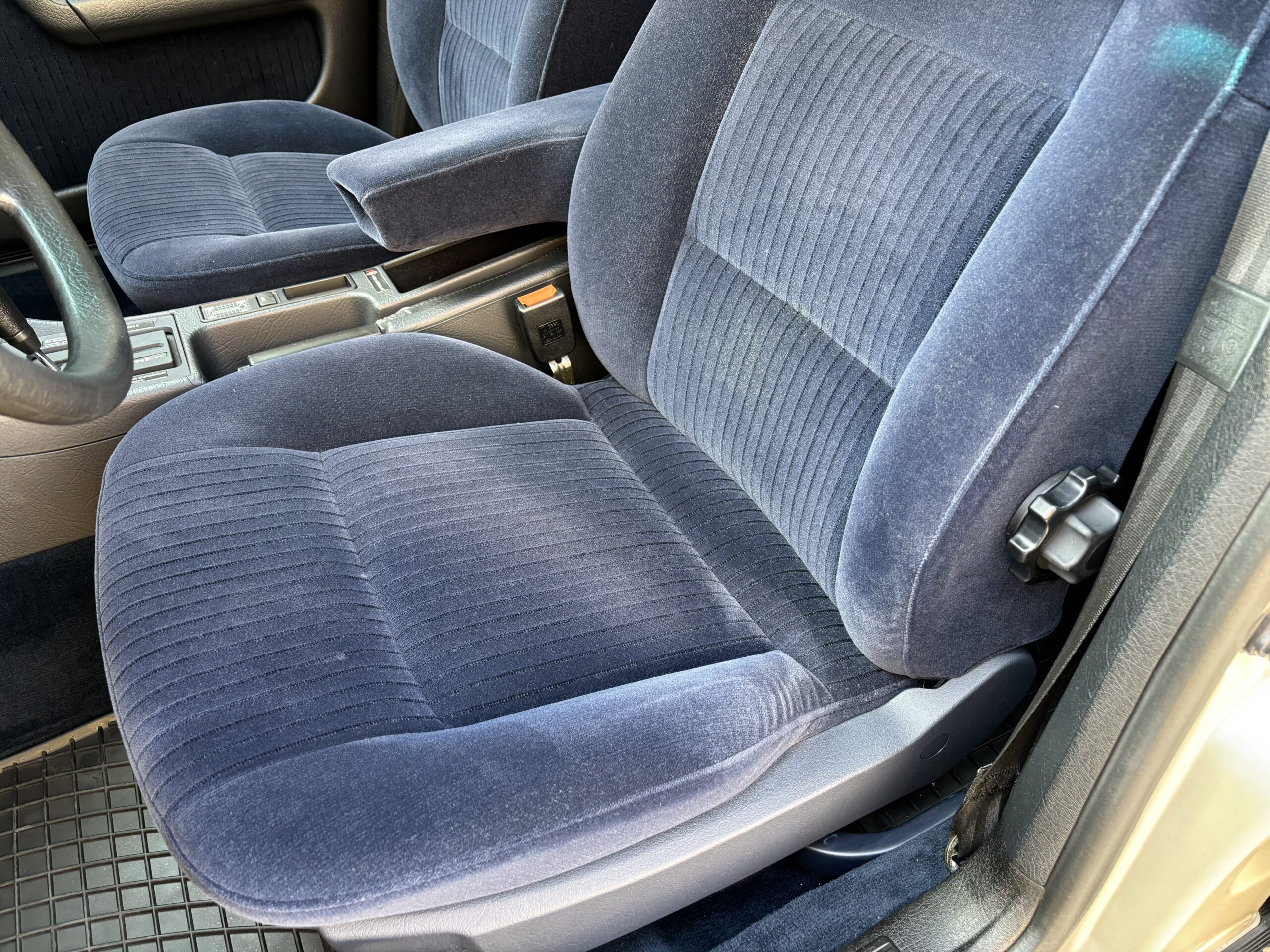 Audi 100 2.8 Avant Quattro C4