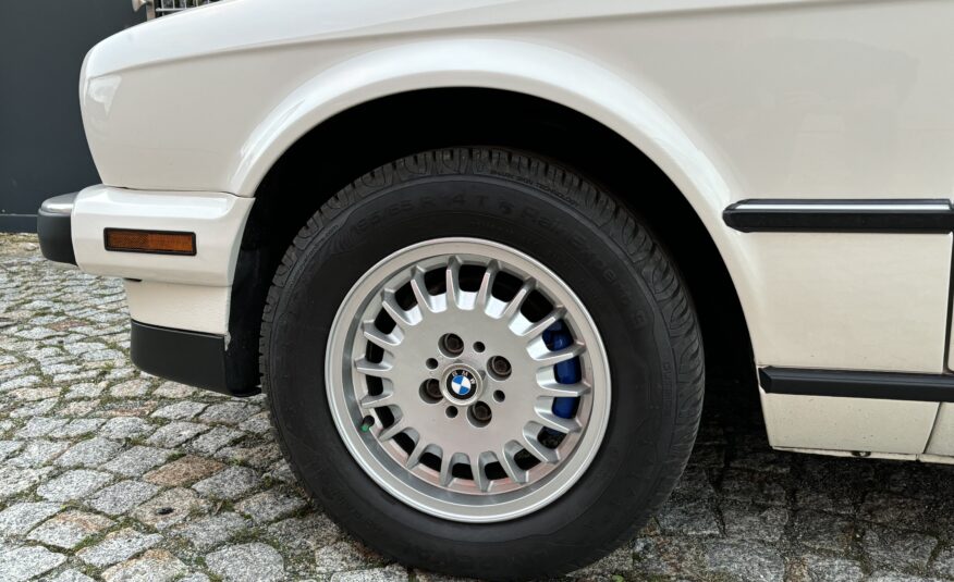 BMW 325i Cabriolet E30