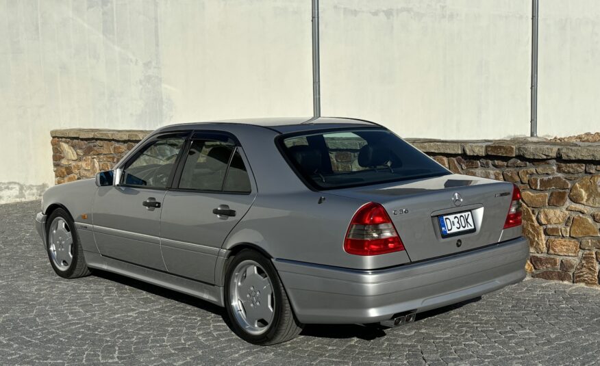 Mercedes C36 AMG W202