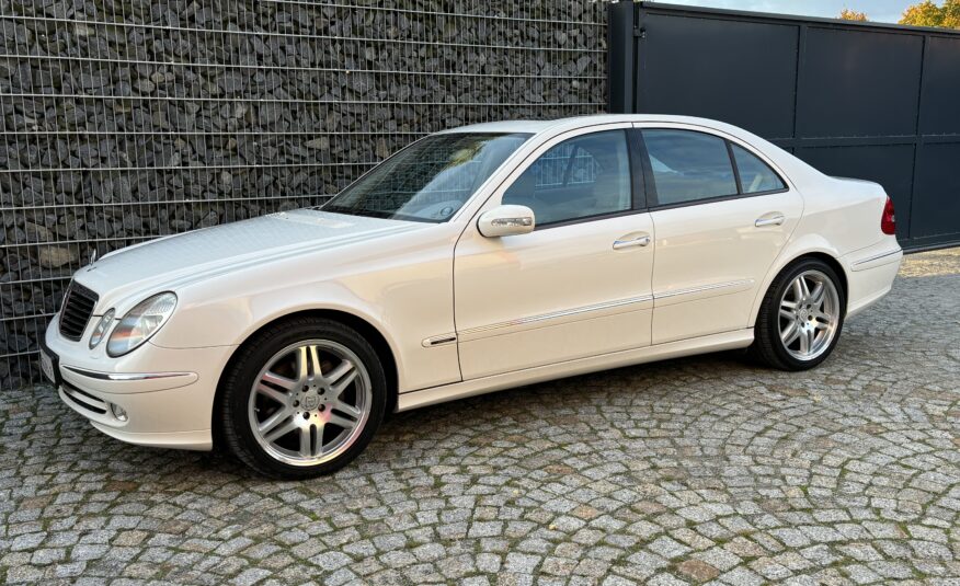 Mercedes E500 W211