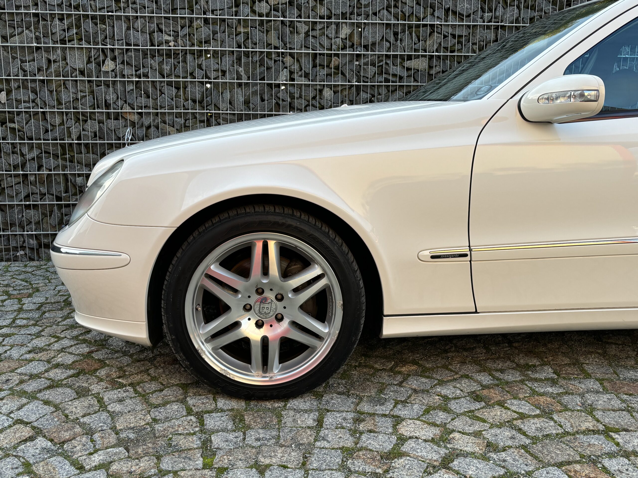 Mercedes E500 W211