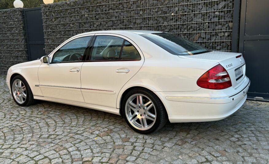 Mercedes E500 W211