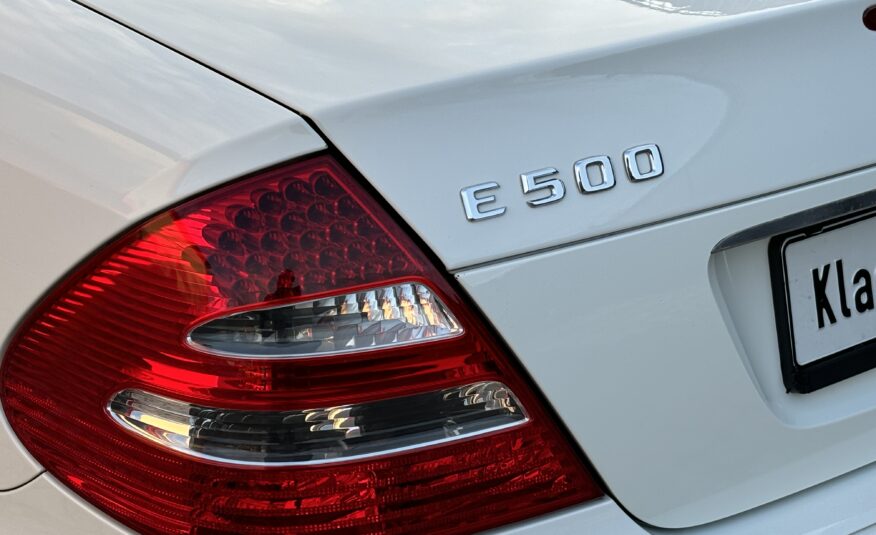 Mercedes E500 W211