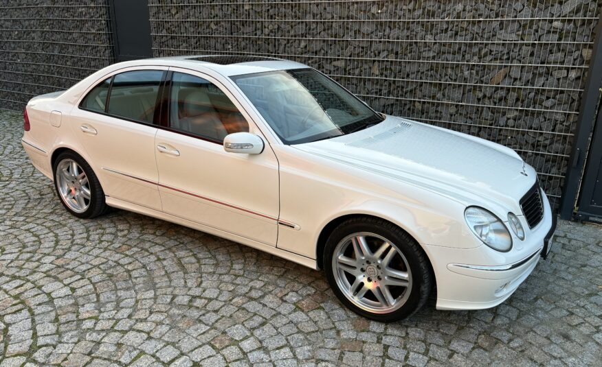 Mercedes E500 W211