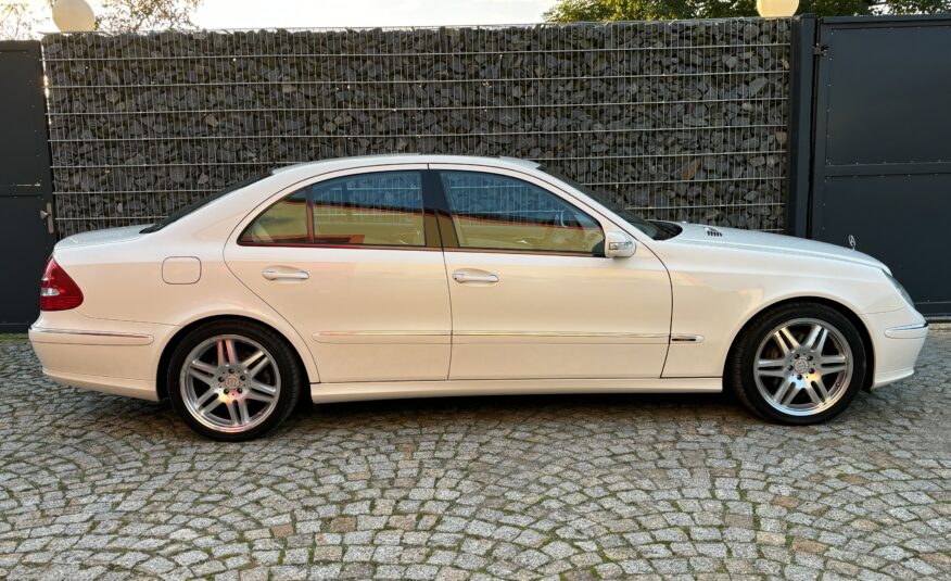 Mercedes E500 W211