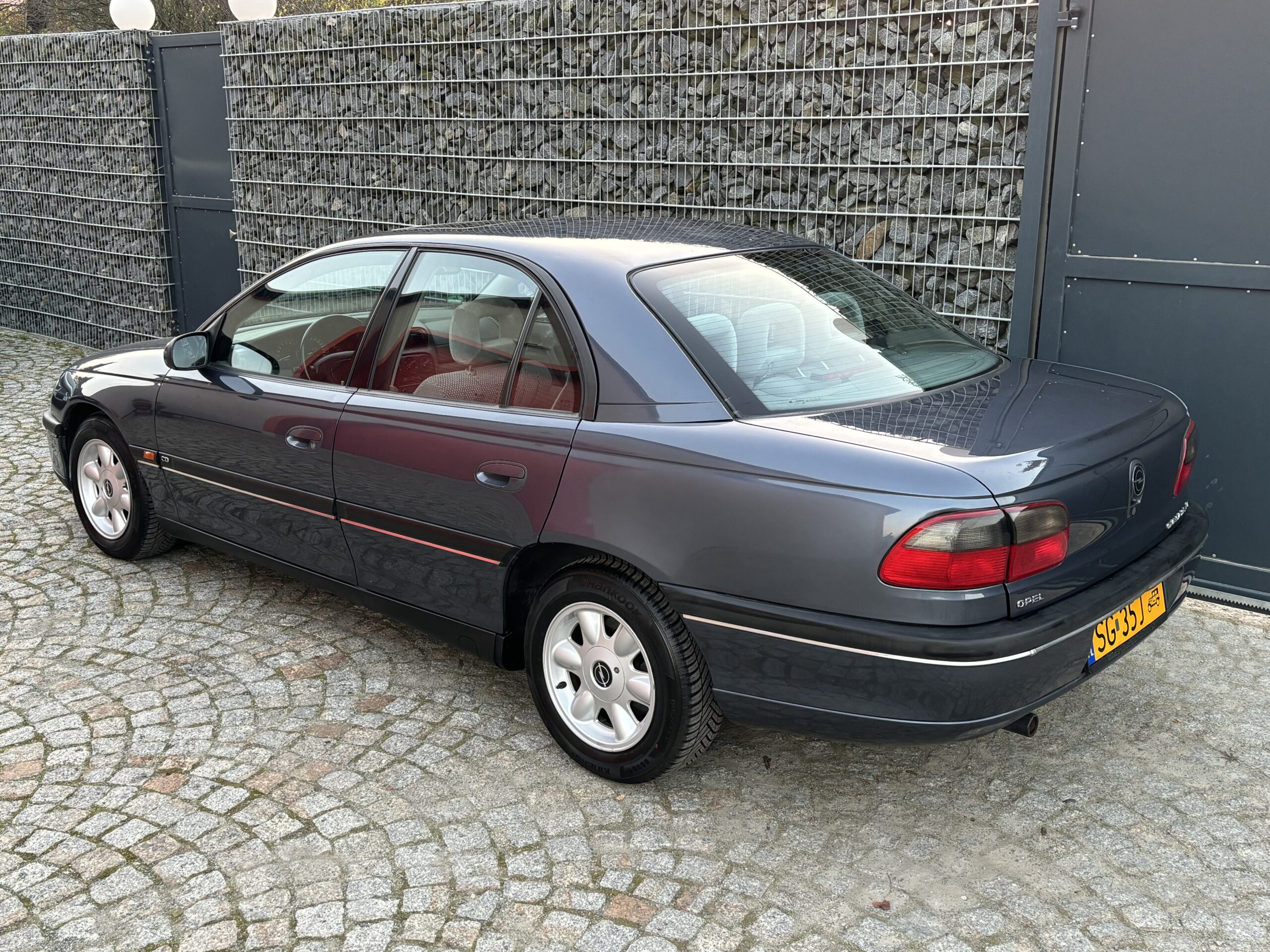 Opel Omega B 2.5 V6