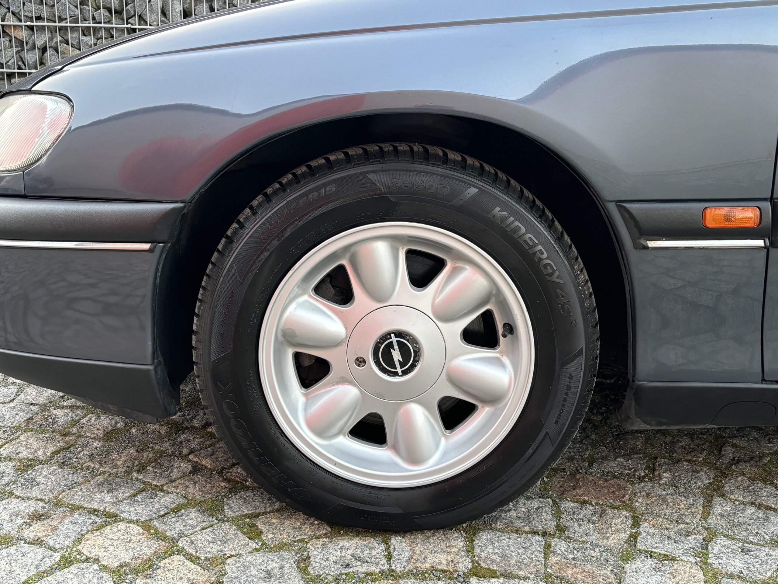Opel Omega B 2.5 V6