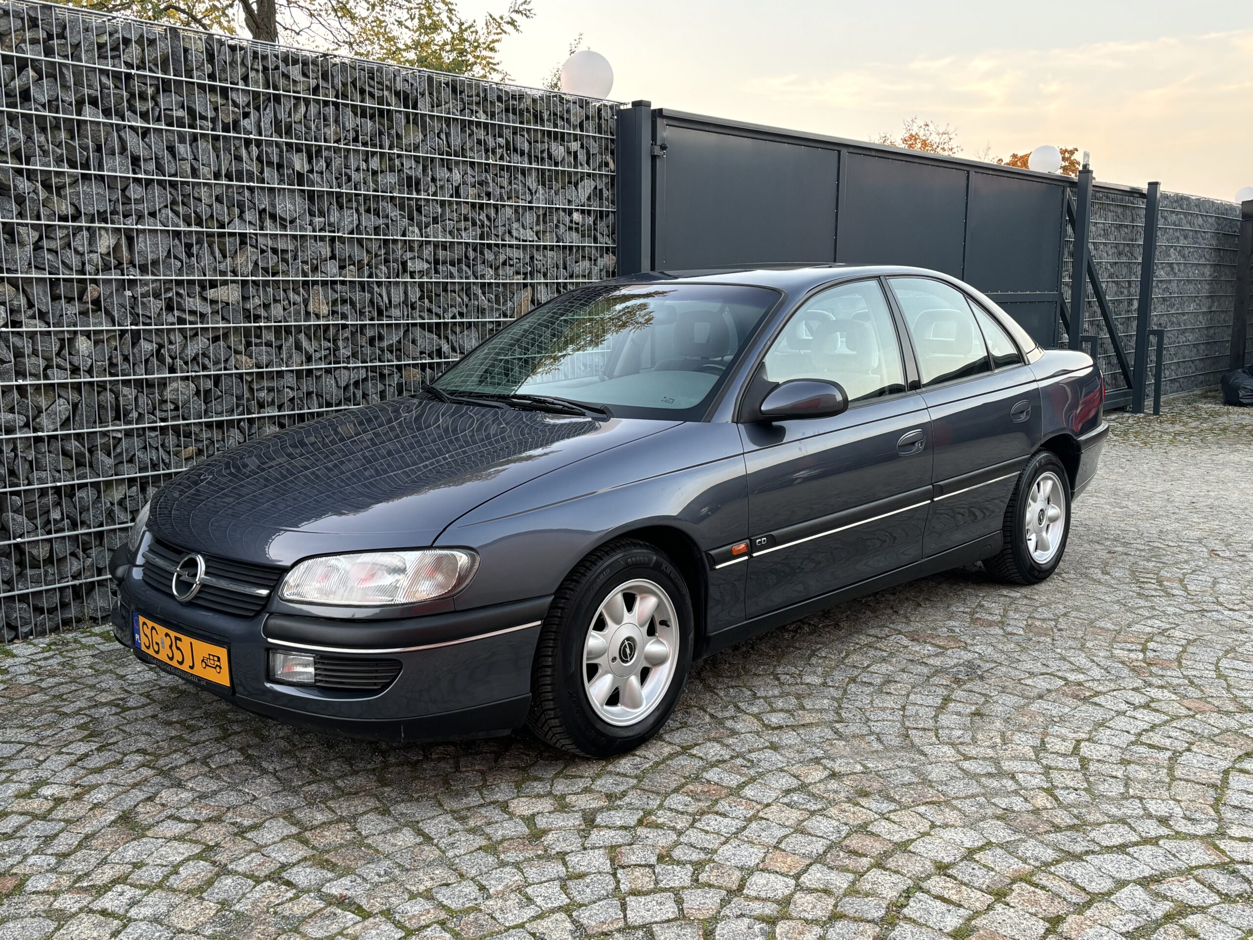 Opel Omega B 2.5 V6