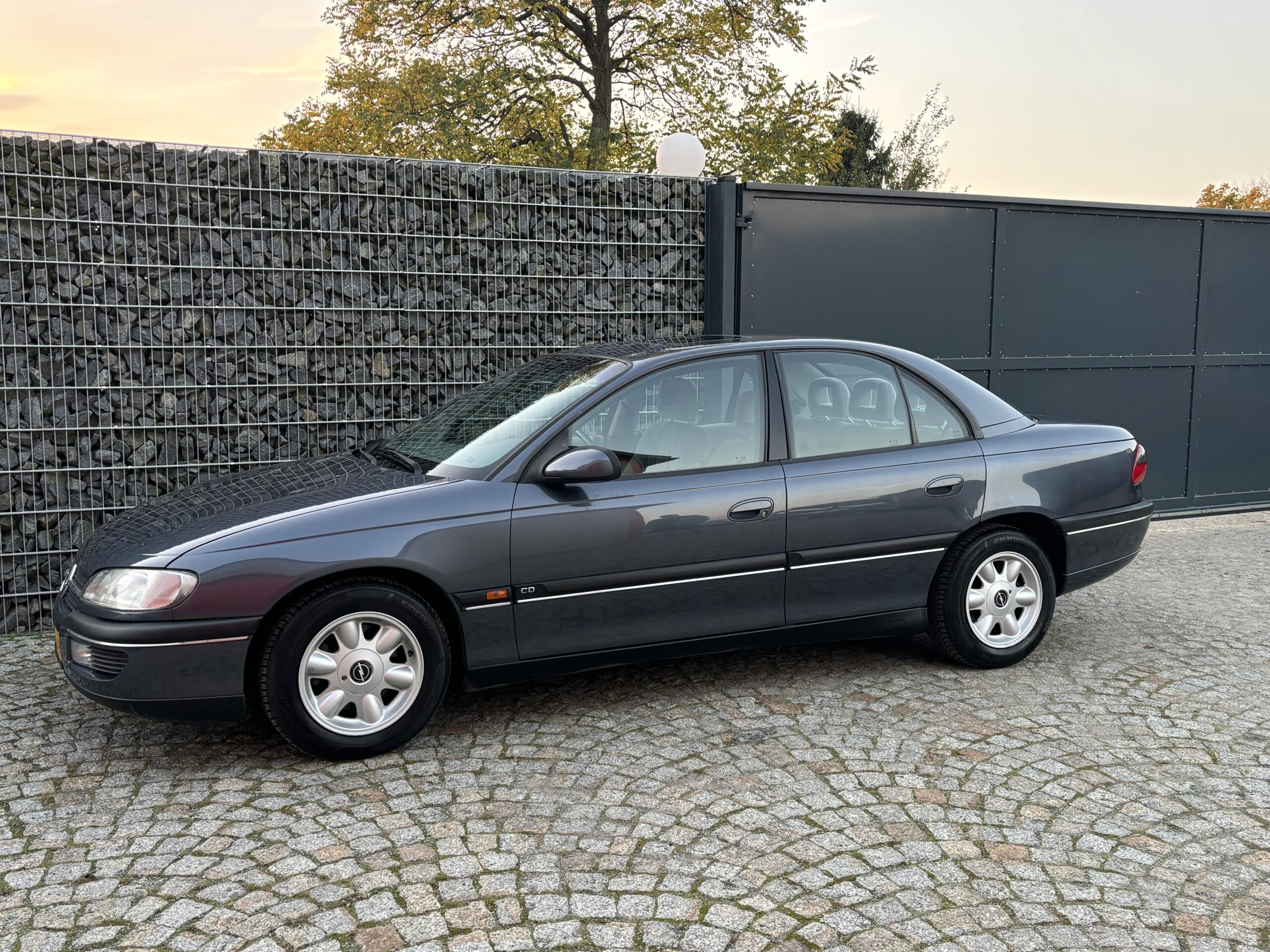 Opel Omega B 2.5 V6