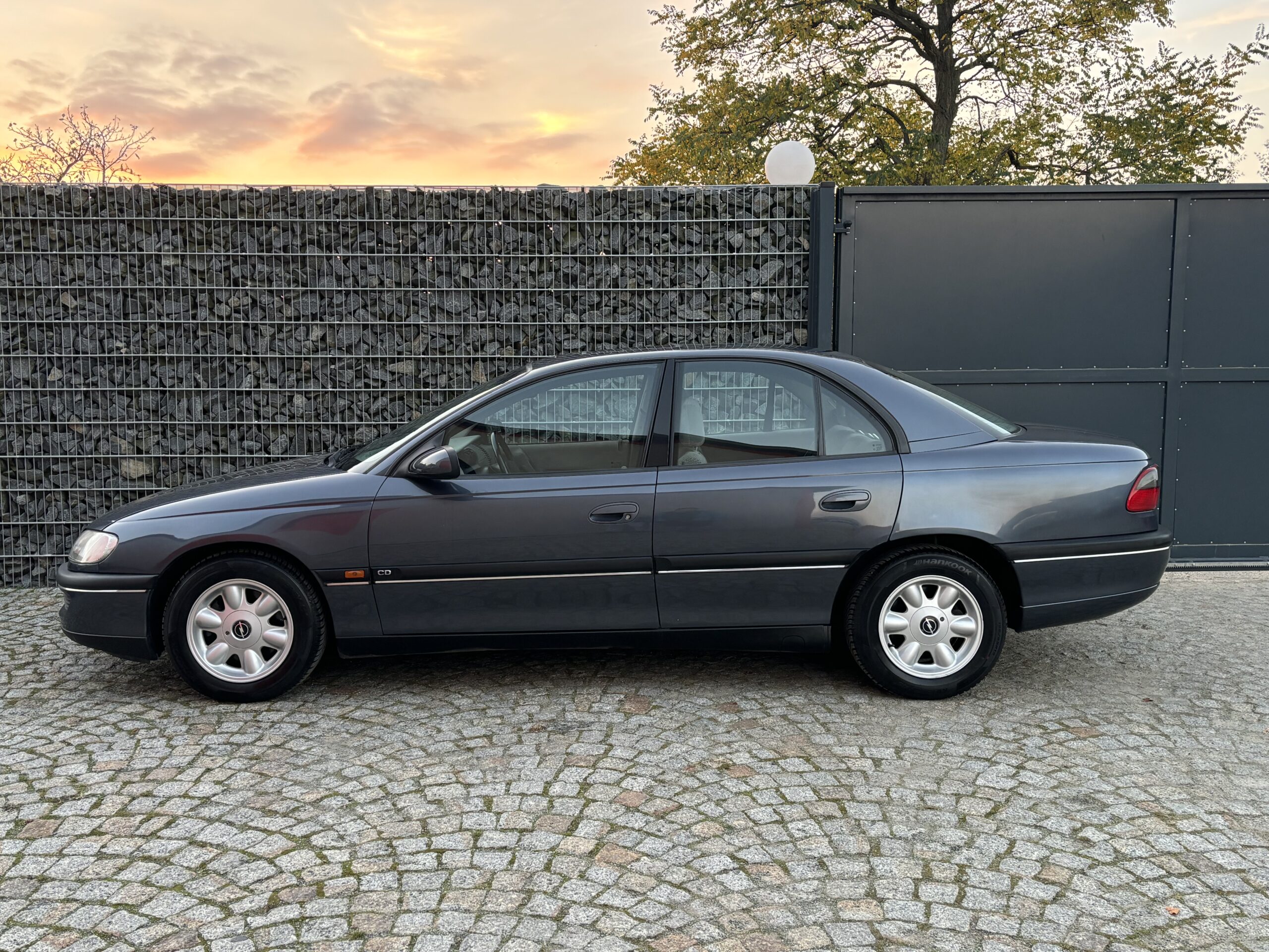 Opel Omega B 2.5 V6