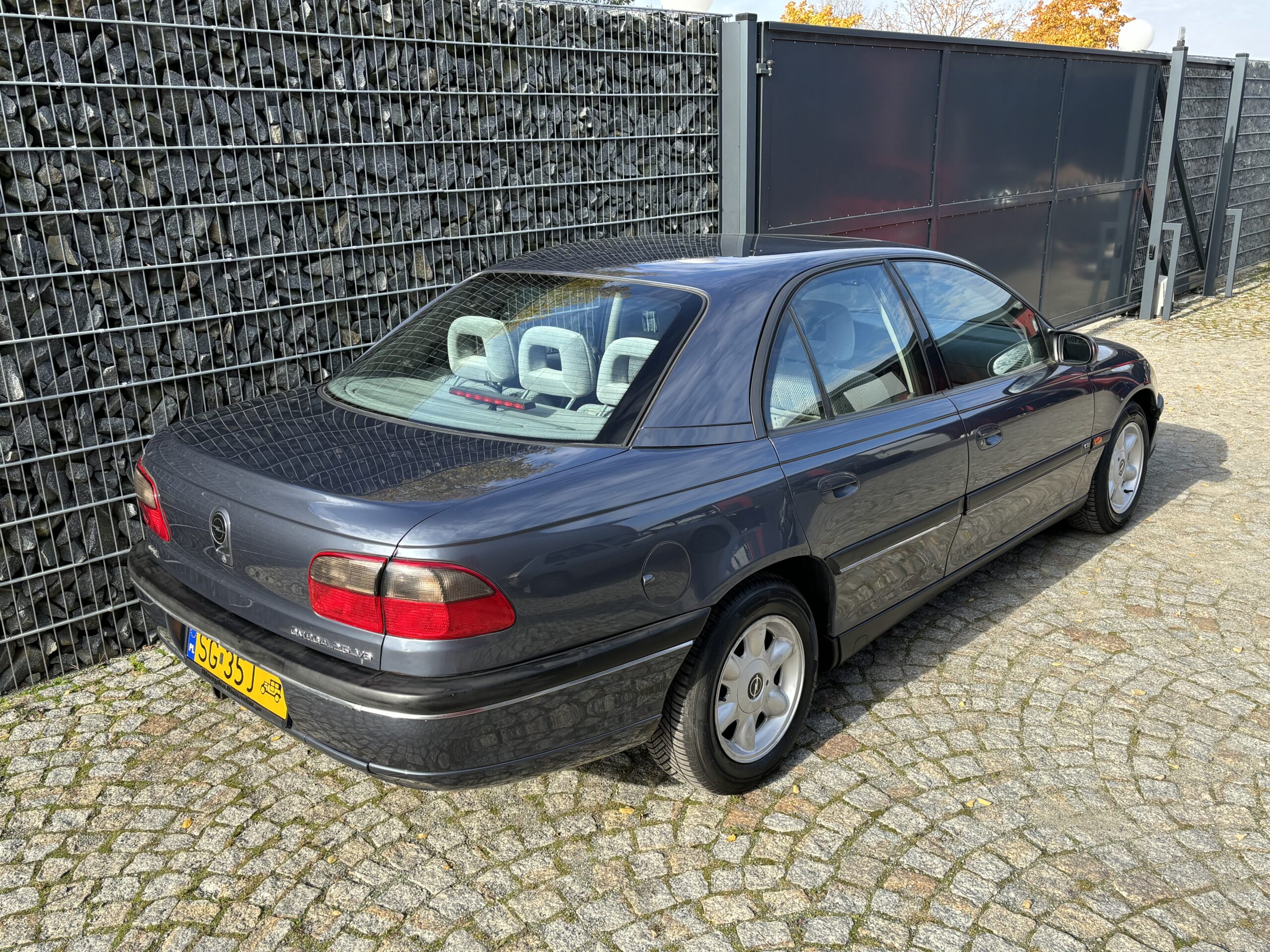 Opel Omega B 2.5 V6
