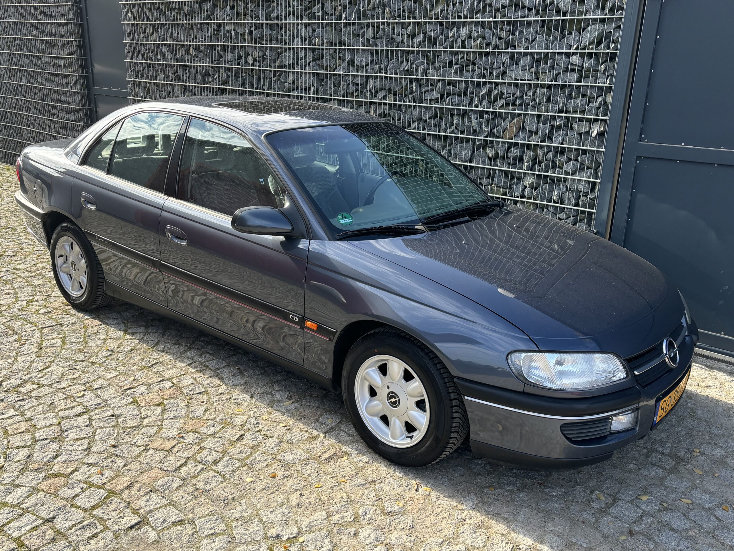 Opel Omega B 2.5 V6
