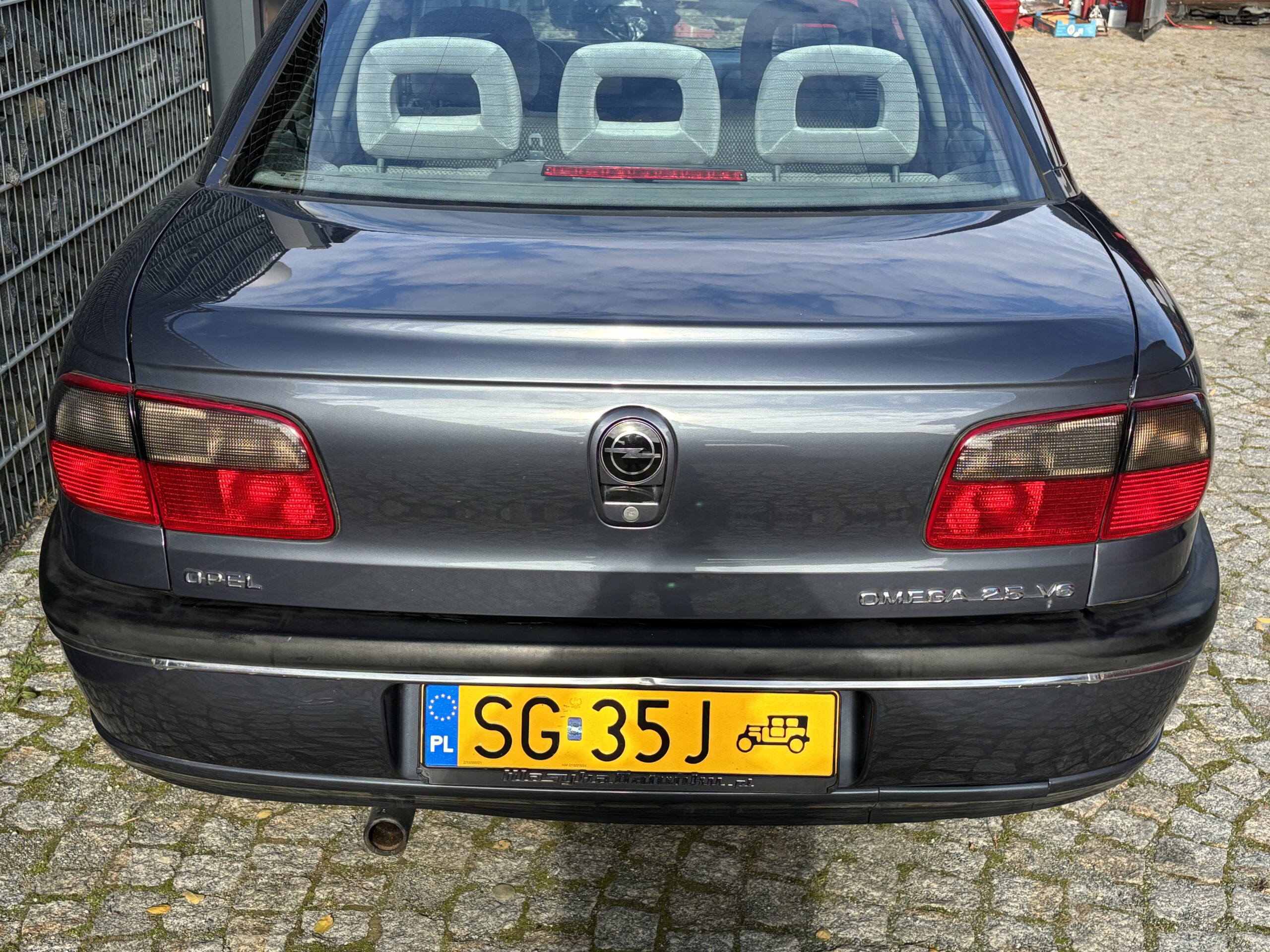 Opel Omega B 2.5 V6