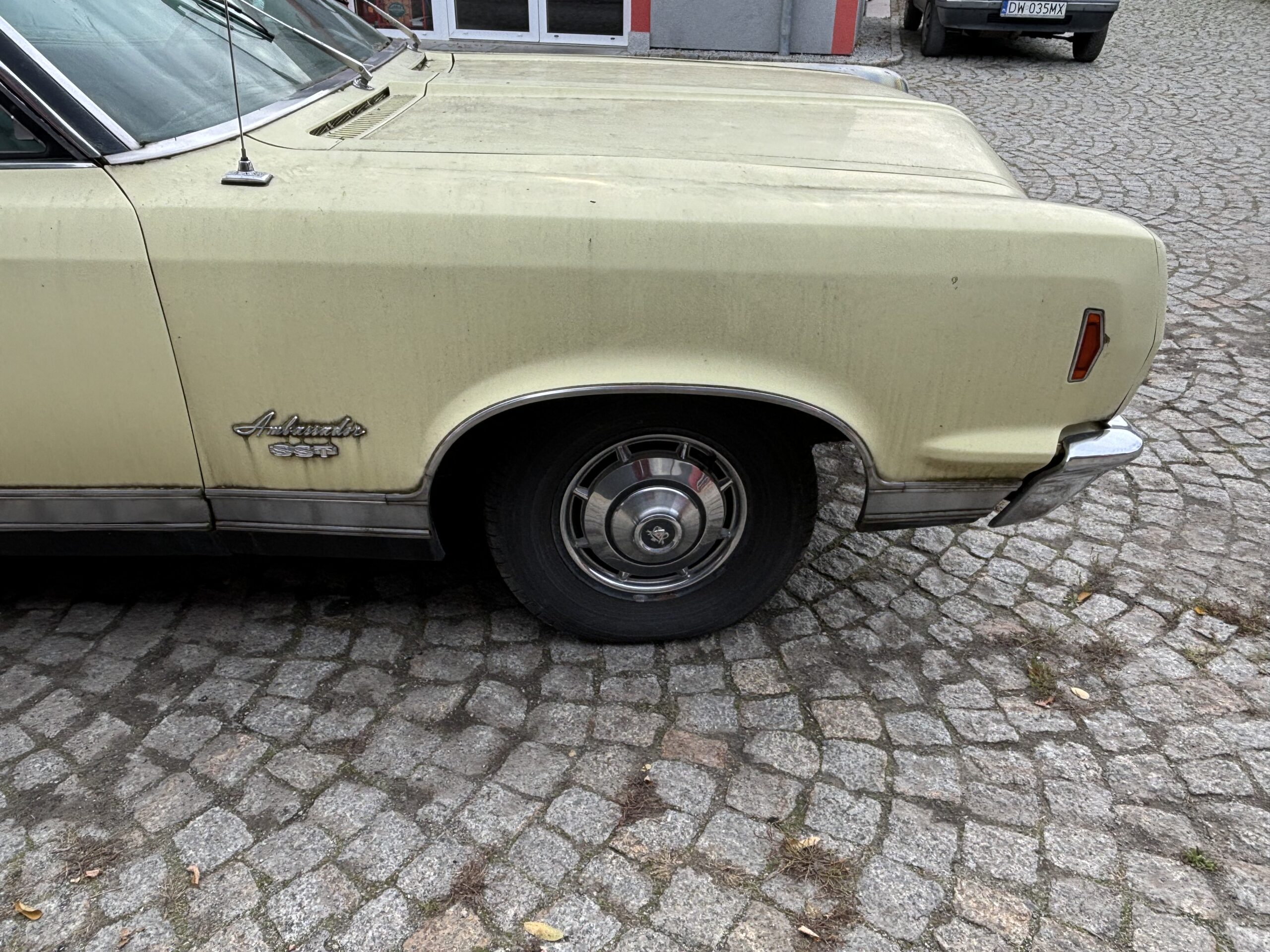 AMC Ambassador 5.6 V8