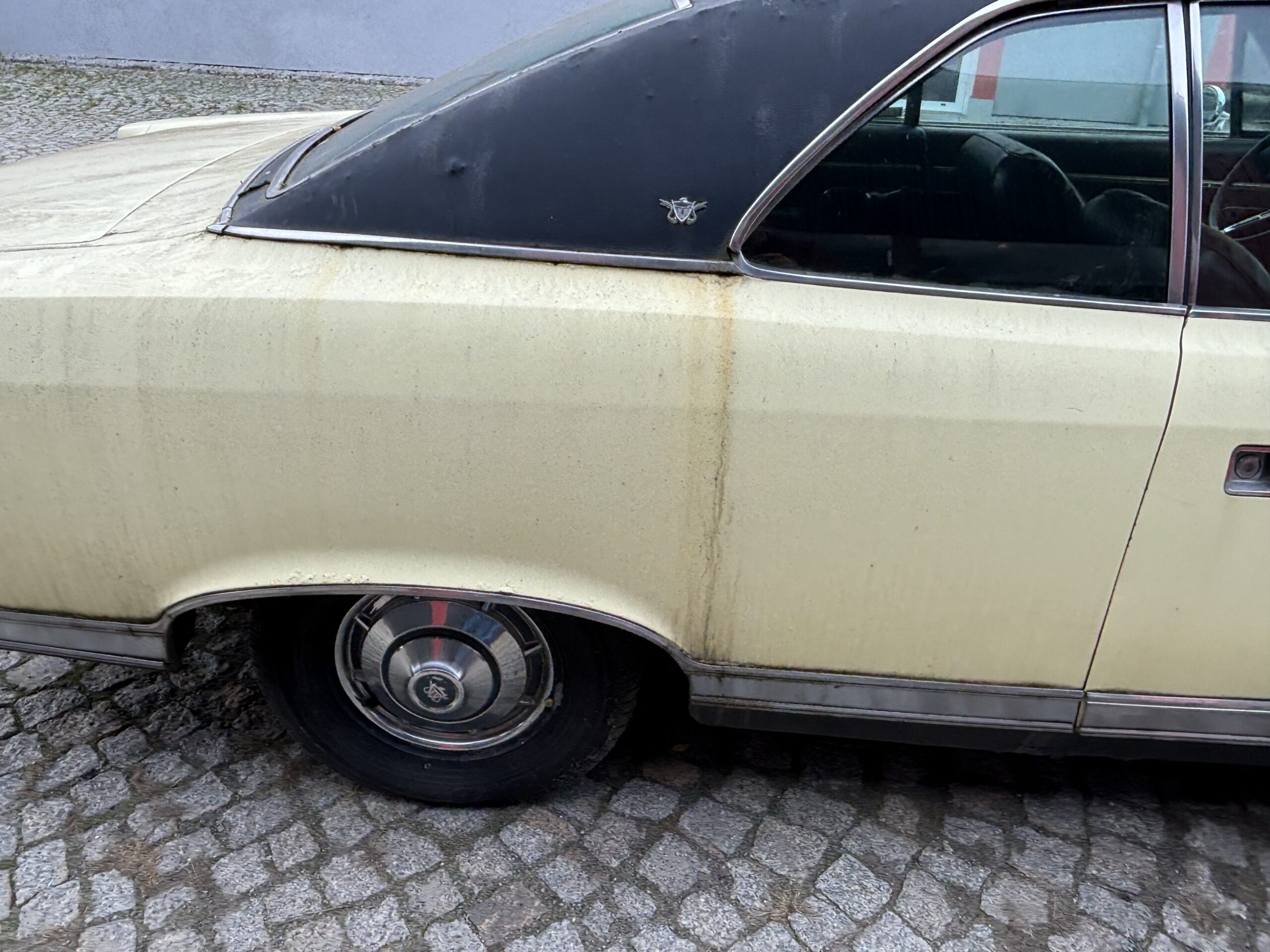 AMC Ambassador 5.6 V8