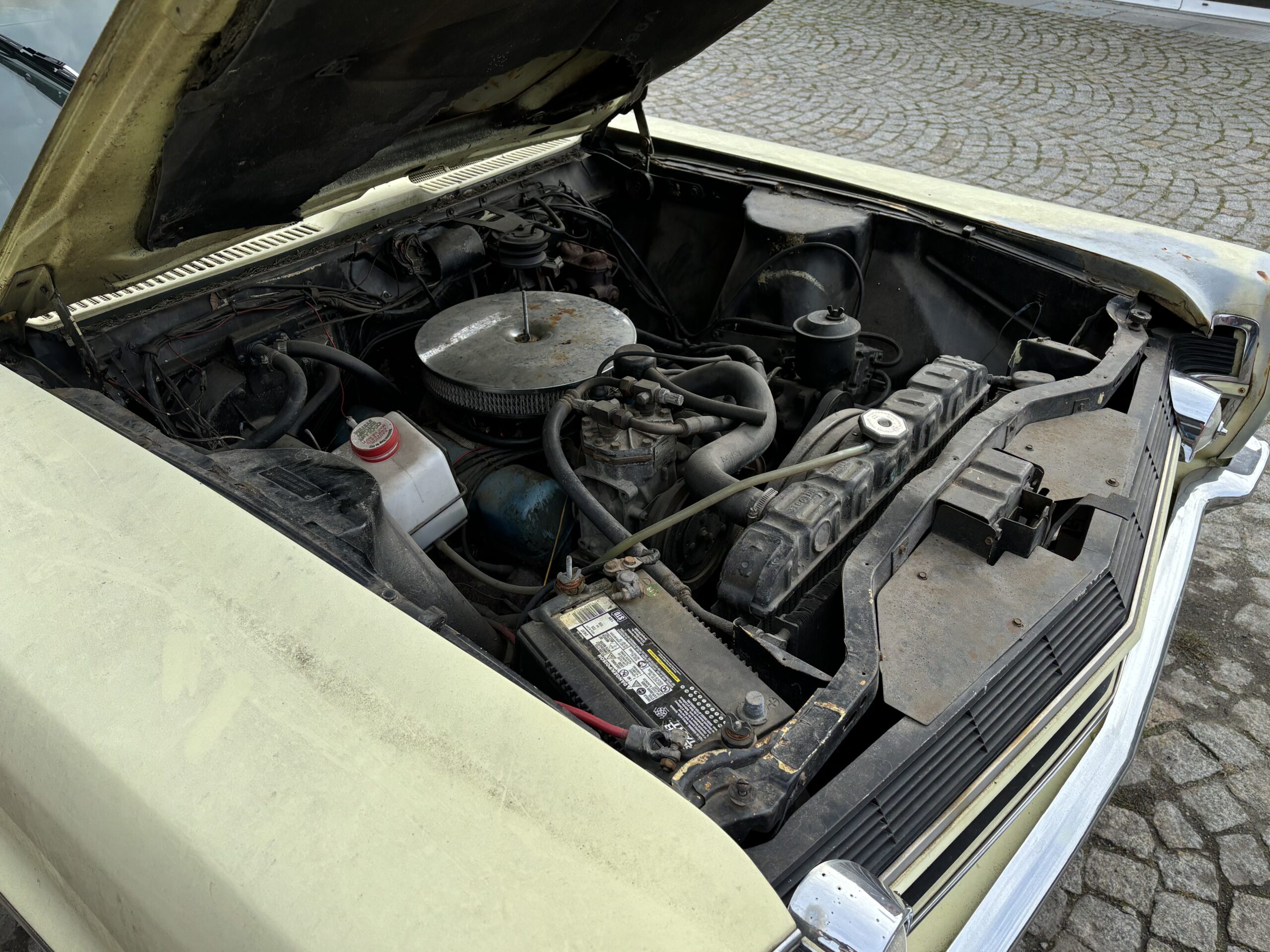 AMC Ambassador 5.6 V8