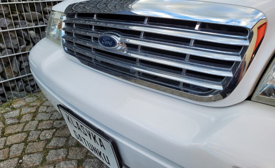 Ford Crown Victoria