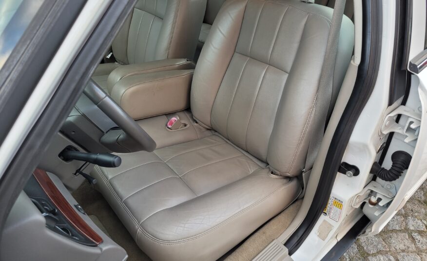 Ford Crown Victoria