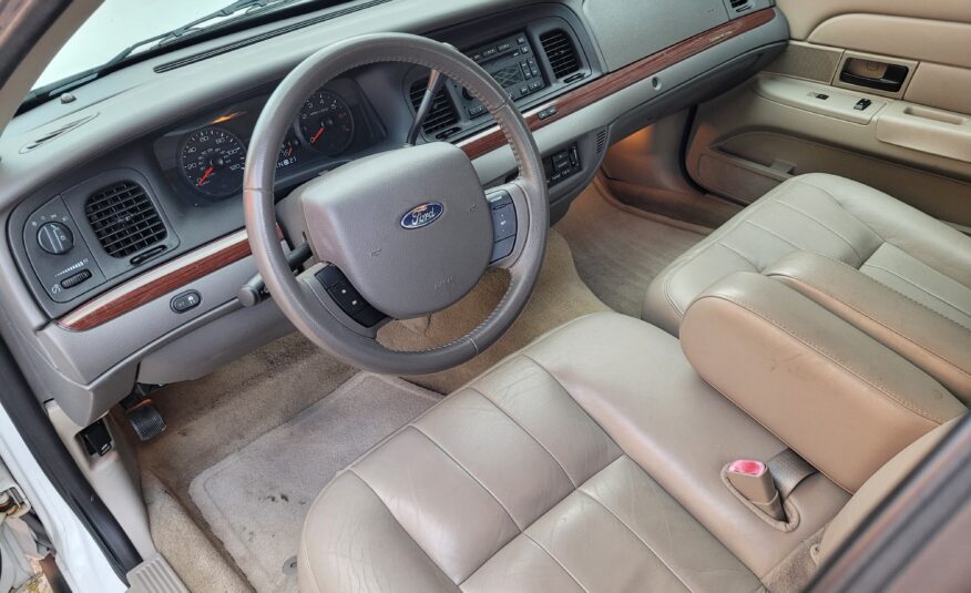 Ford Crown Victoria