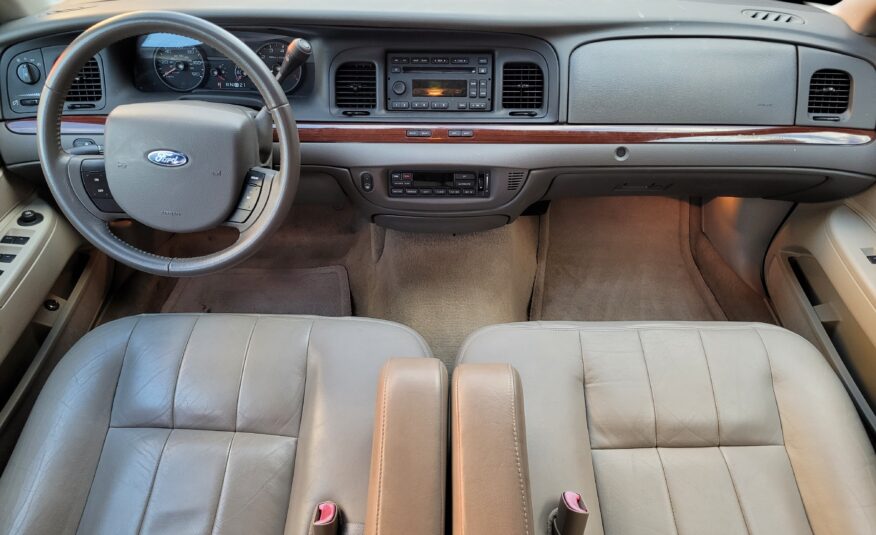 Ford Crown Victoria