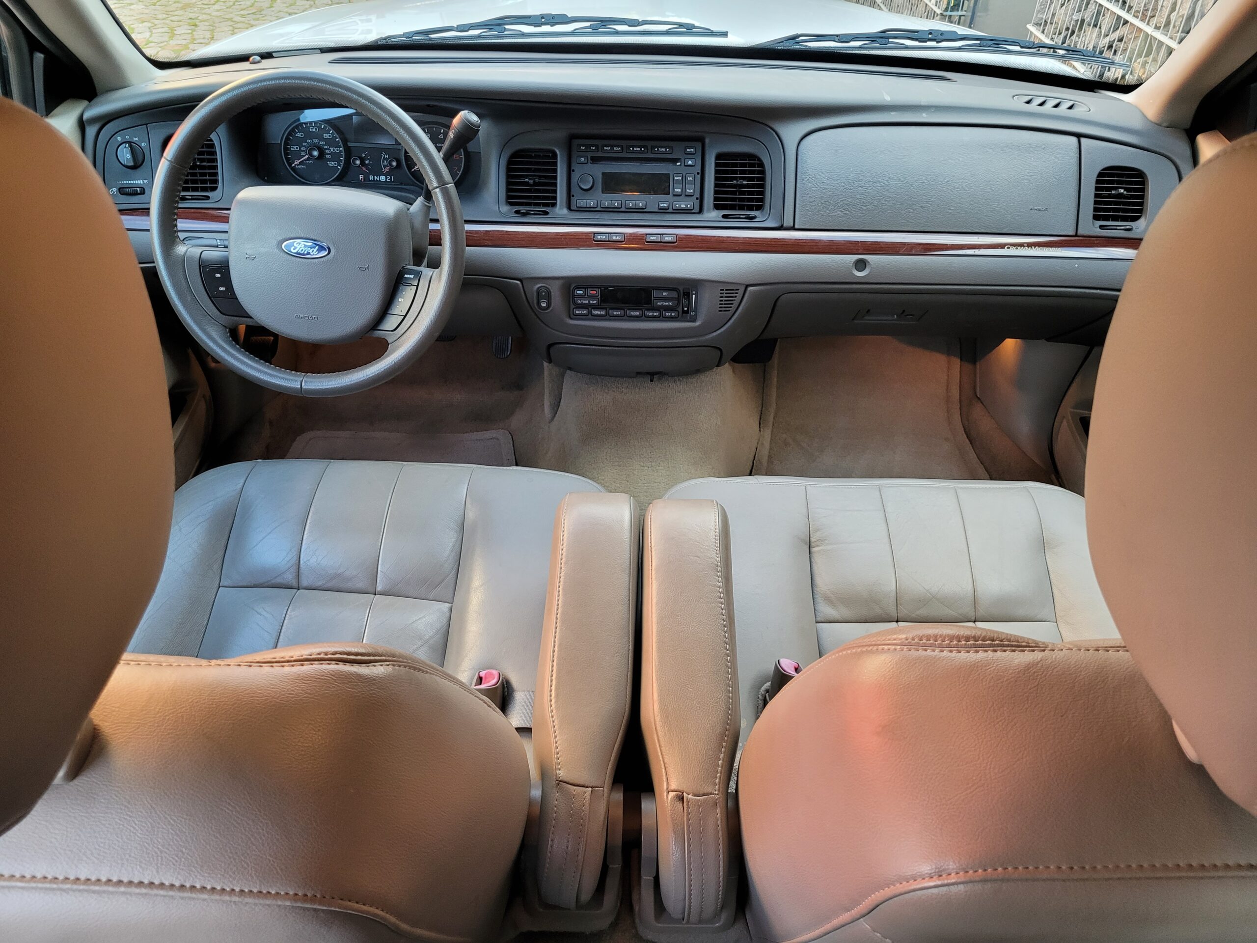 Ford Crown Victoria