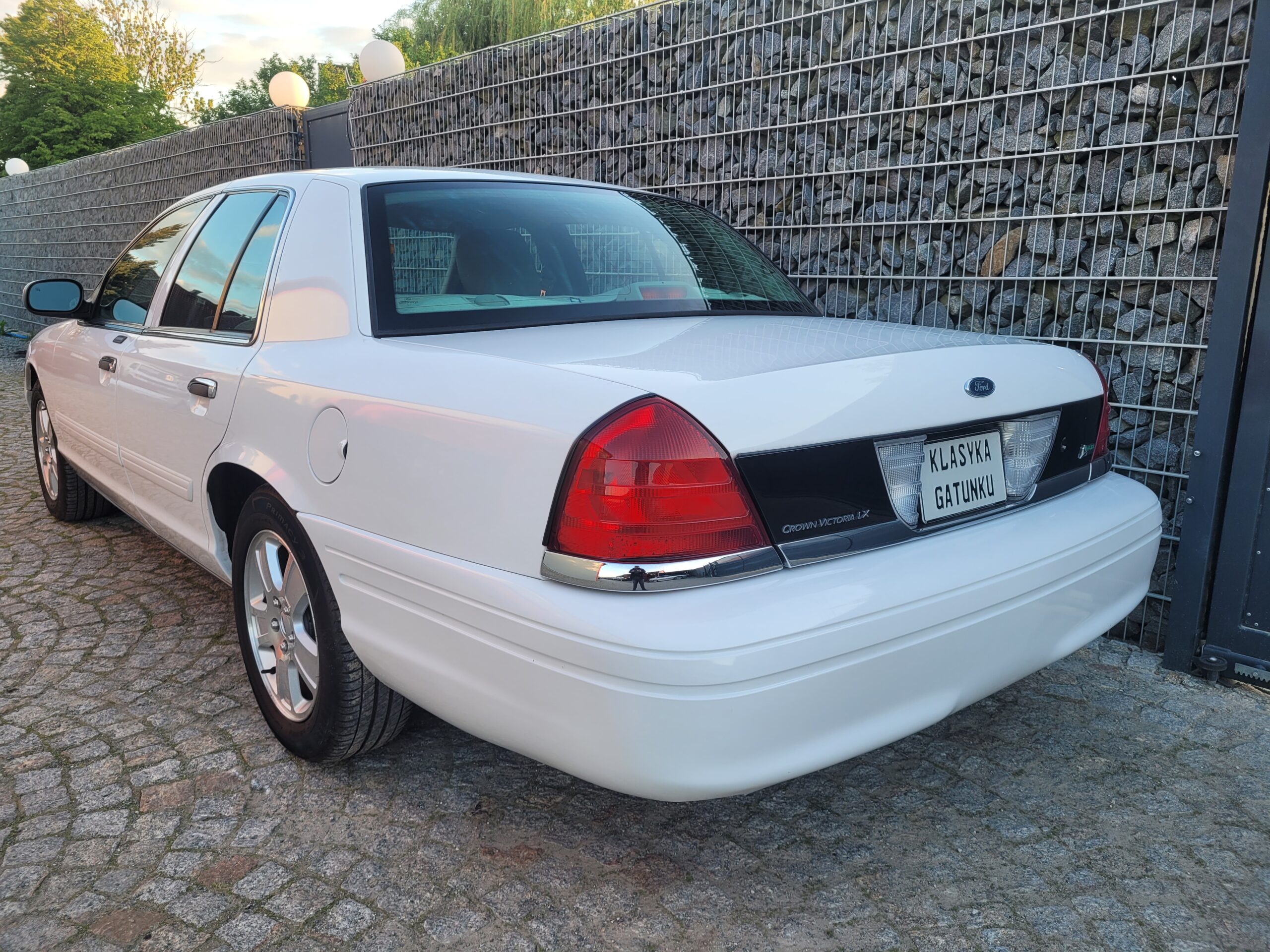 Ford Crown Victoria
