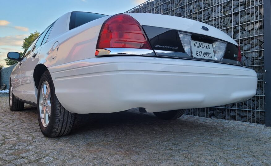 Ford Crown Victoria