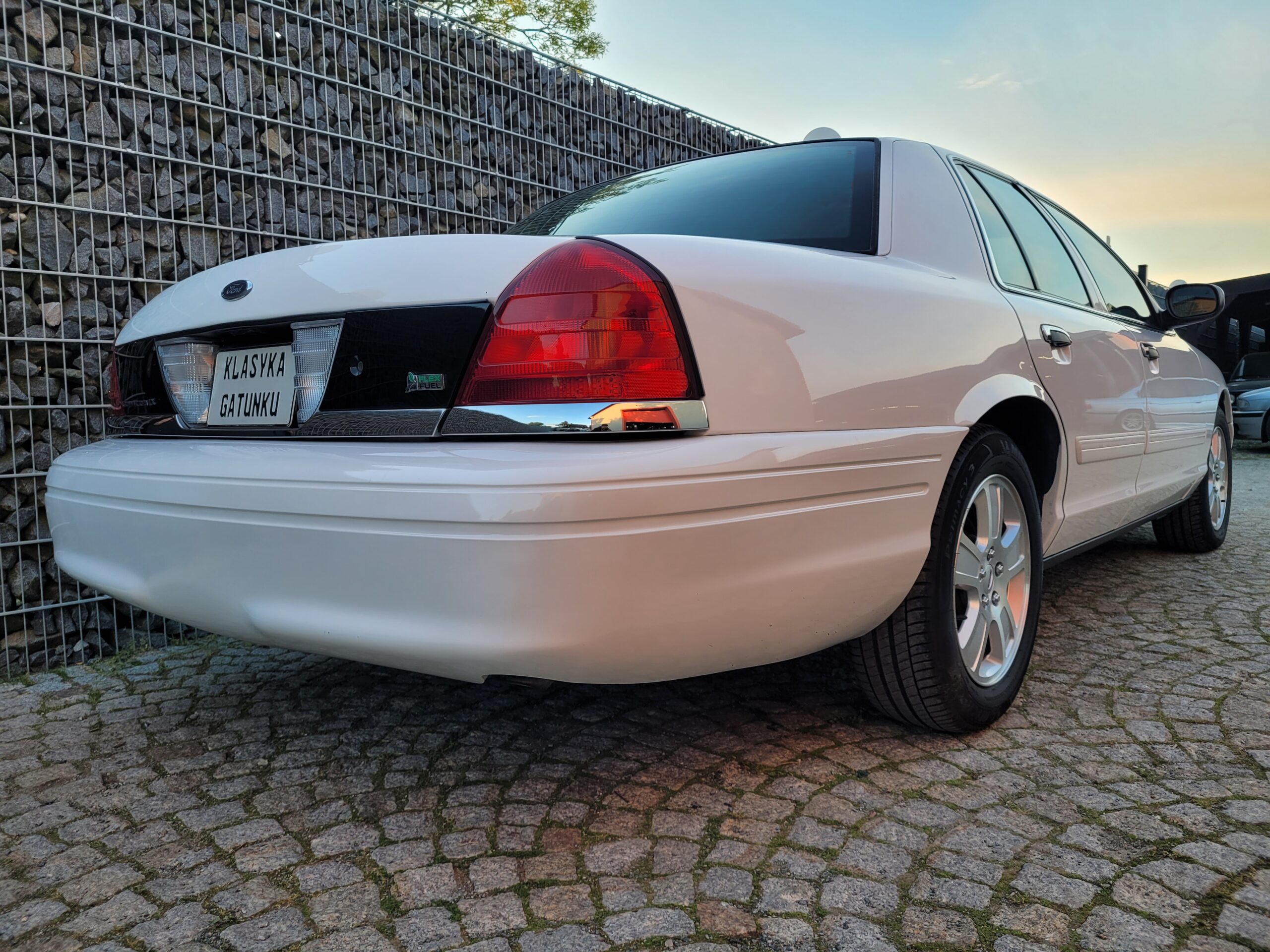Ford Crown Victoria