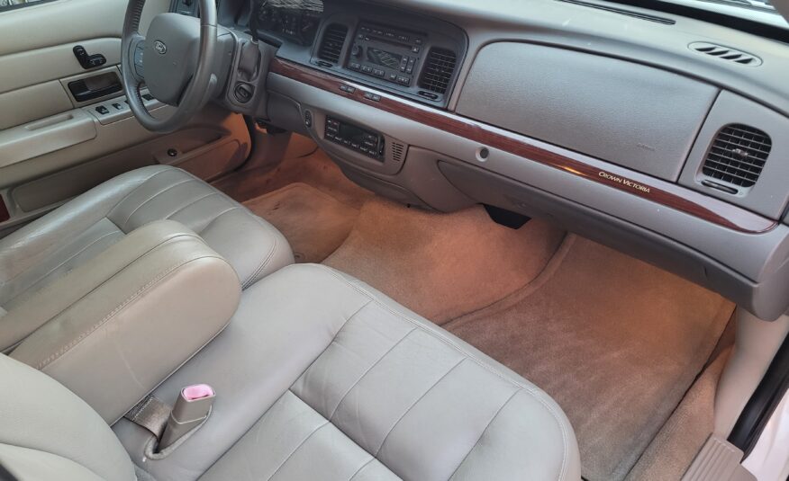 Ford Crown Victoria