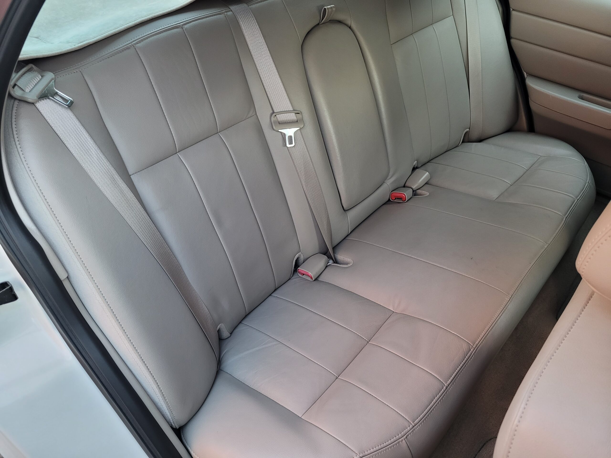 Ford Crown Victoria