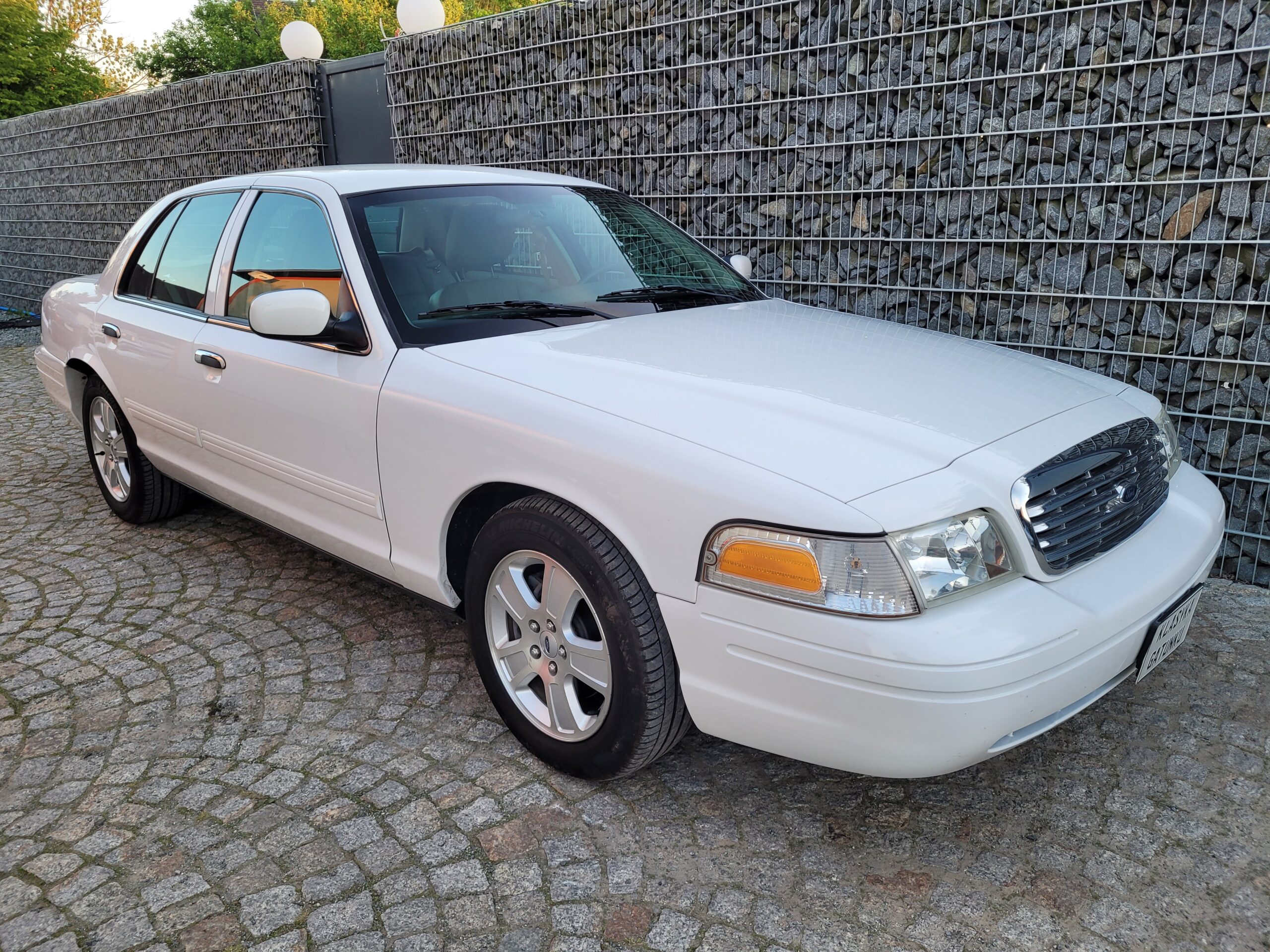 Ford Crown Victoria
