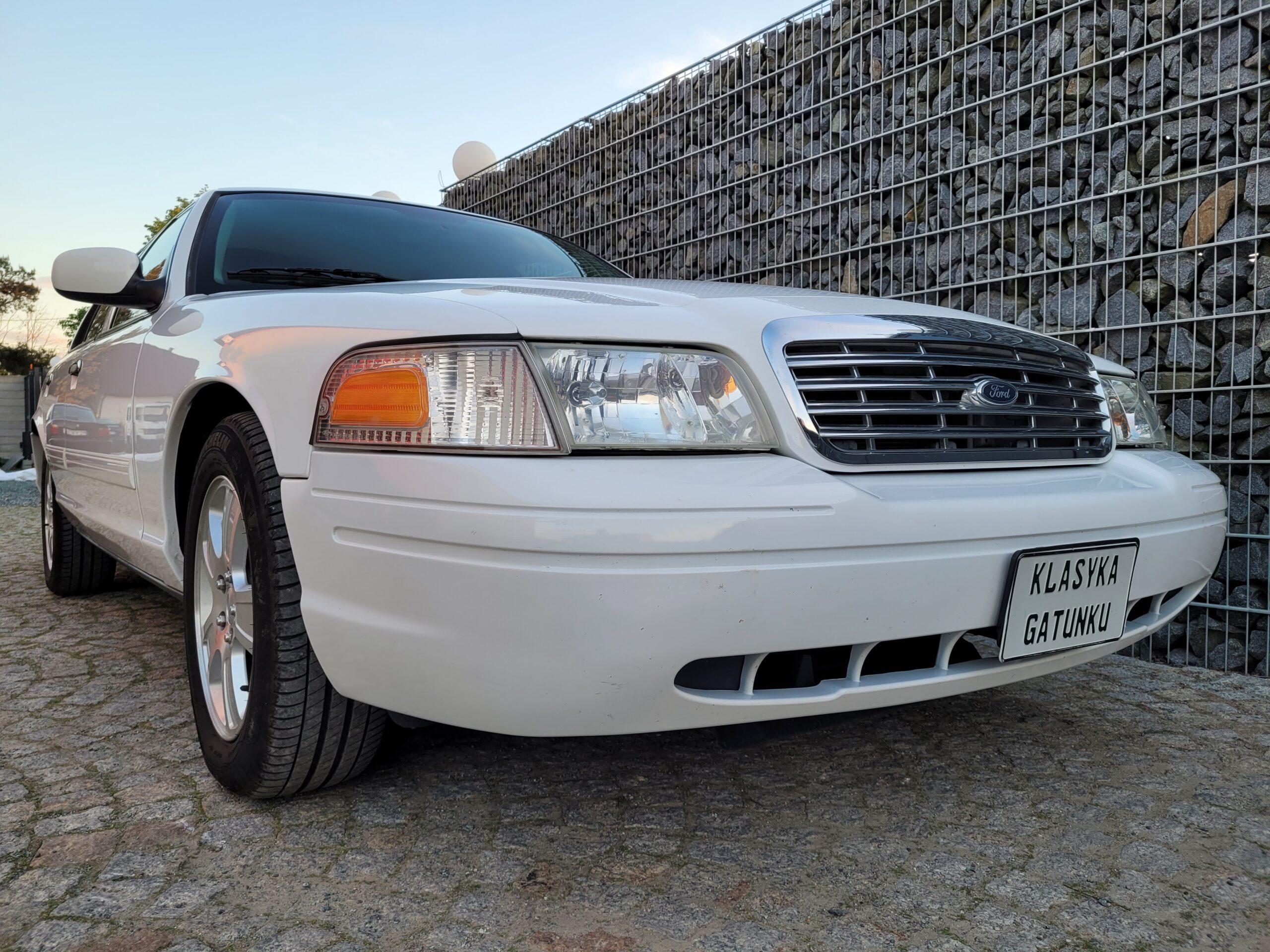 Ford Crown Victoria