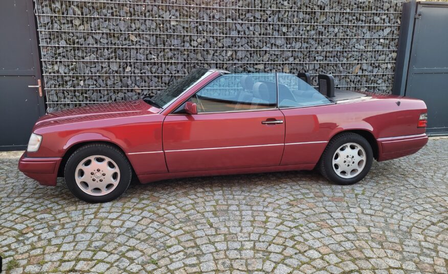 Mercedes E220 Cabriolet